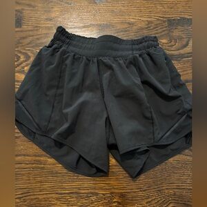 lululemon hotty hot 4” women’s